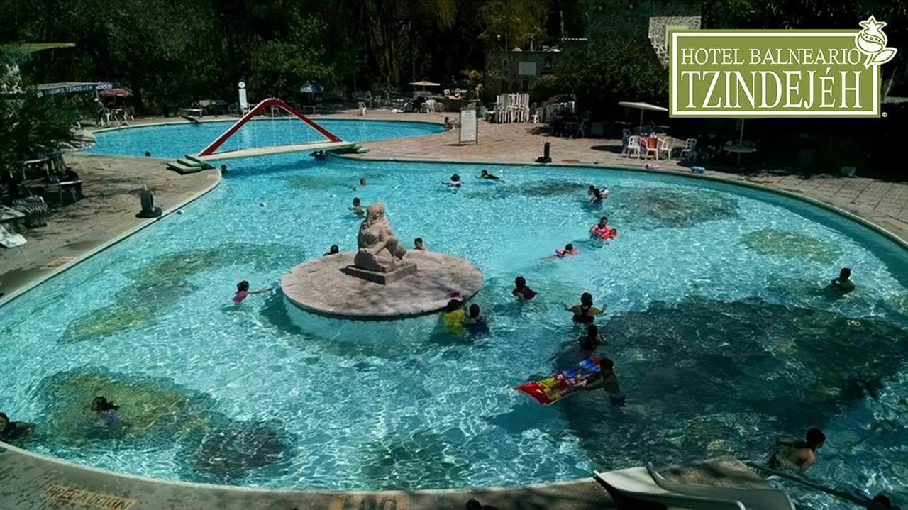 Hotel Balneario Tzindejeh Tasquillo Exterior photo