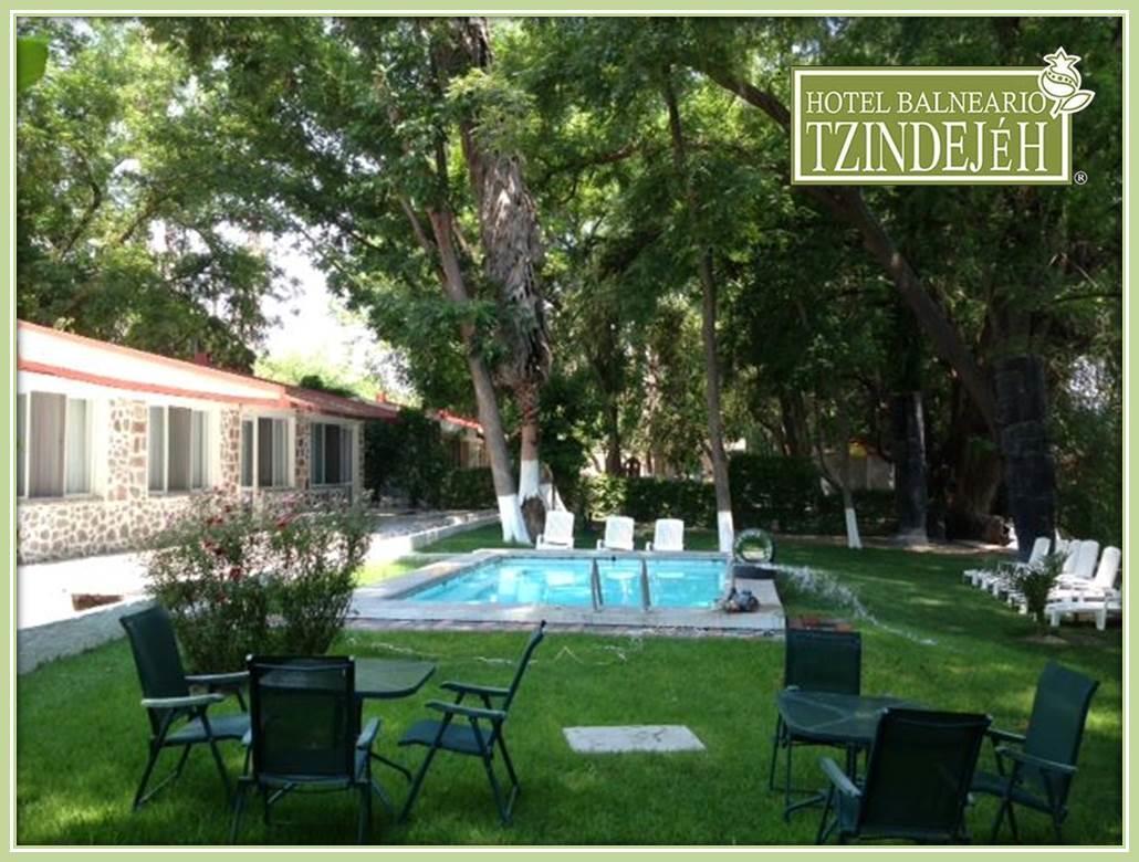 Hotel Balneario Tzindejeh Tasquillo Exterior photo